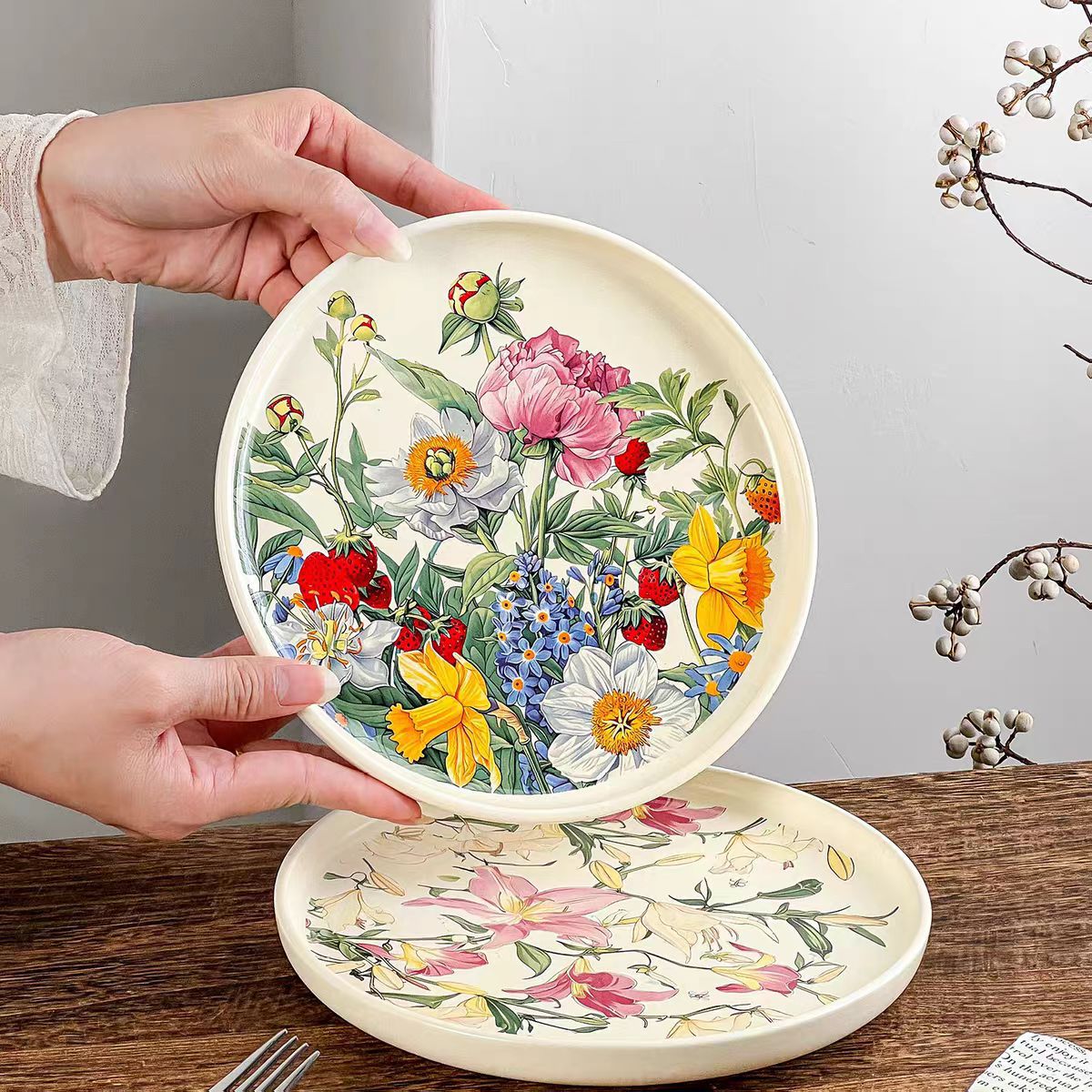 Vintage Collectible Dishes - จานเซรามิคลายดอกไม้สุดโรแมนติก ขนาด 8 นิ้ว สำหรับใส่สลัด พาสต้า