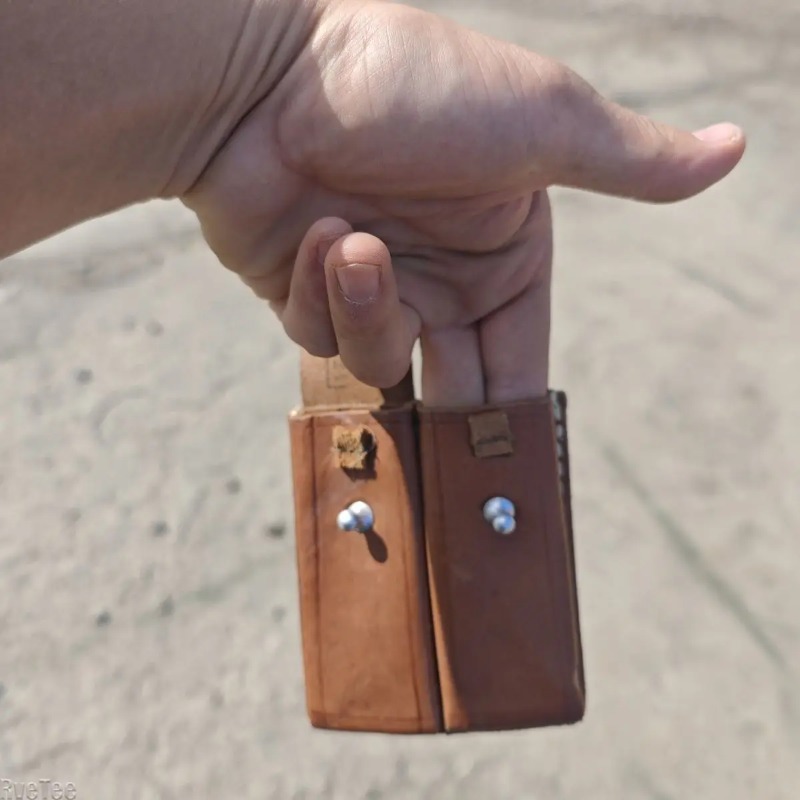 Vintage Collectible Knife - ซองใส่เข็มขัดหนังแท้ทำมือสไตล์วินเทจ ช่องใส่ของสองชั้น สำหรับใส่มีดพับและเครื่องมือ