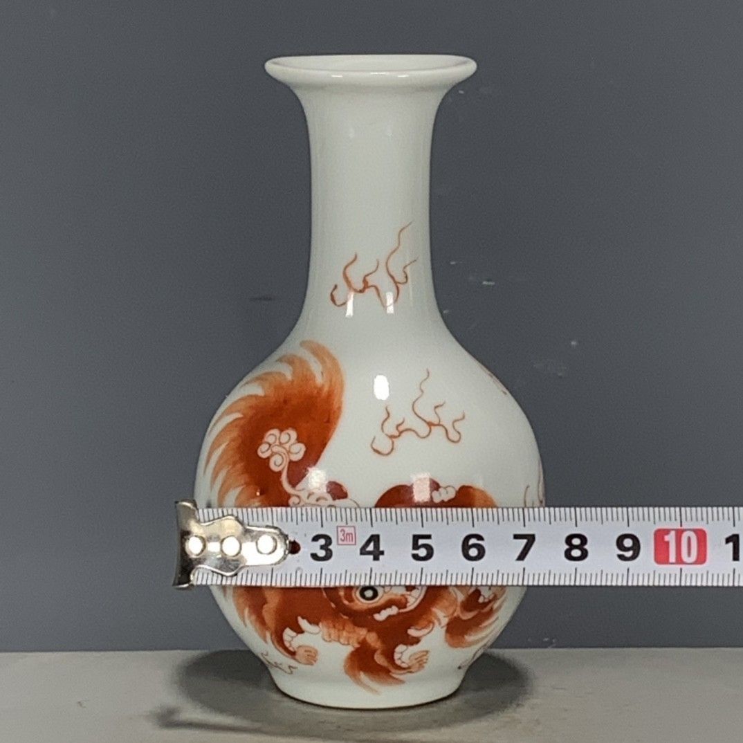 แจกันพอร์ซเลนสีแดงลายวูไฉี วิน - Vintage Collectible Pottery บทวิจารณ์และราคา