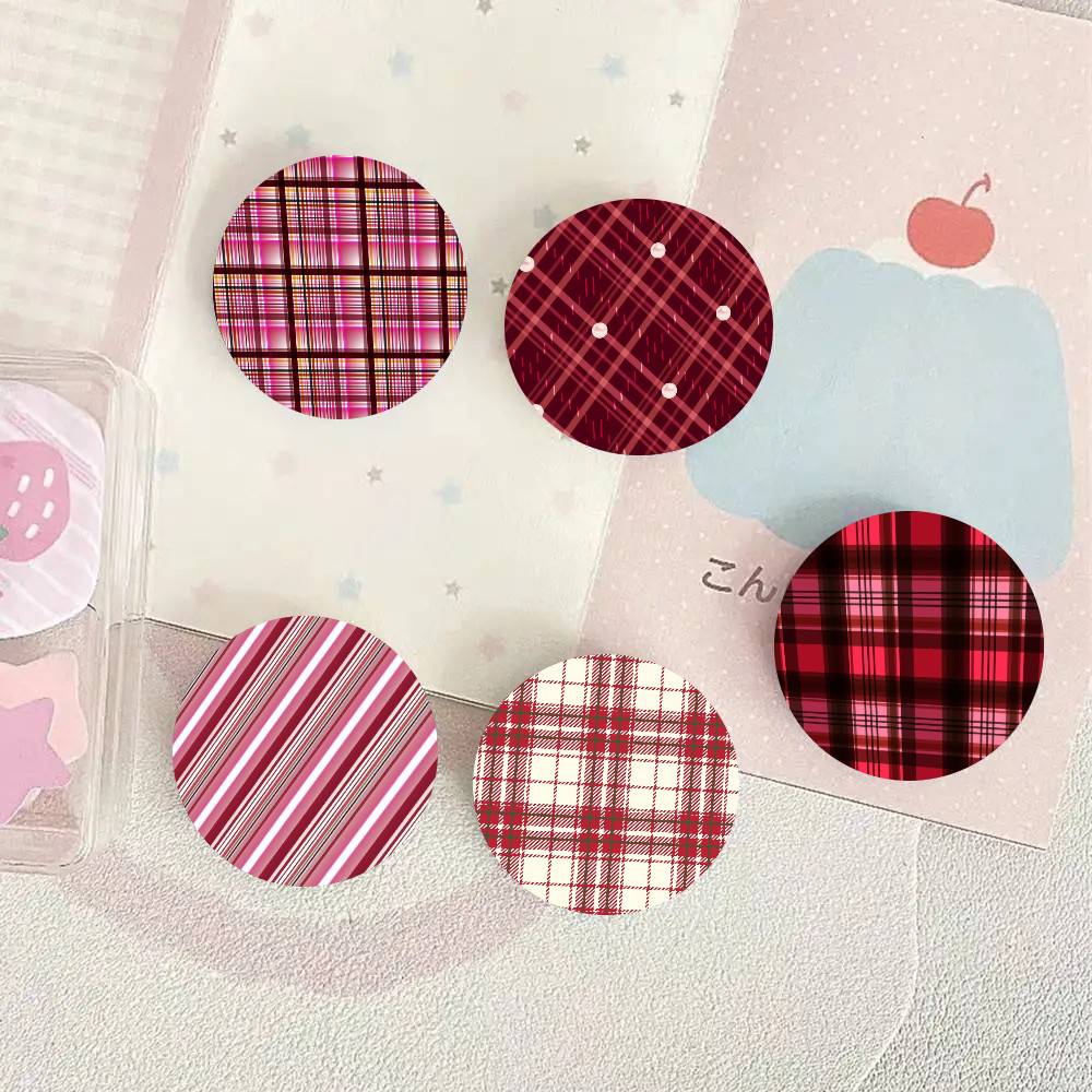เข็มกลัดลายตารางหมากรุกสไตล์วิ - Vintage Collectible Pins บทวิจารณ์และราคา