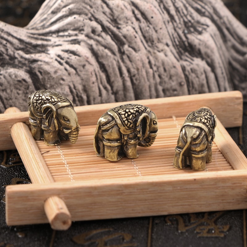ของตกแต่งรูปช้างทองเหลืองแกะสล - Vintage Collectible Christmas Ornaments บทวิจารณ์และราคา